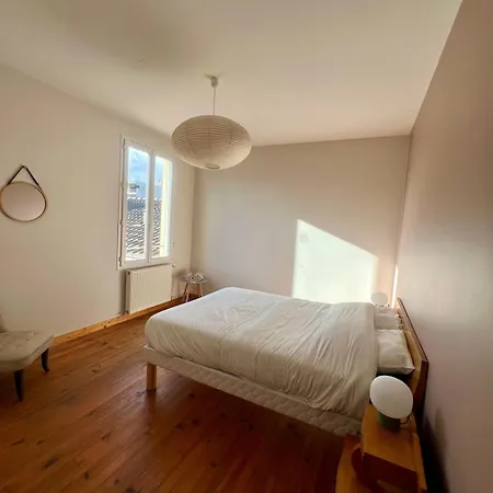 Spacious House For 8 People Clermont-Ferrand