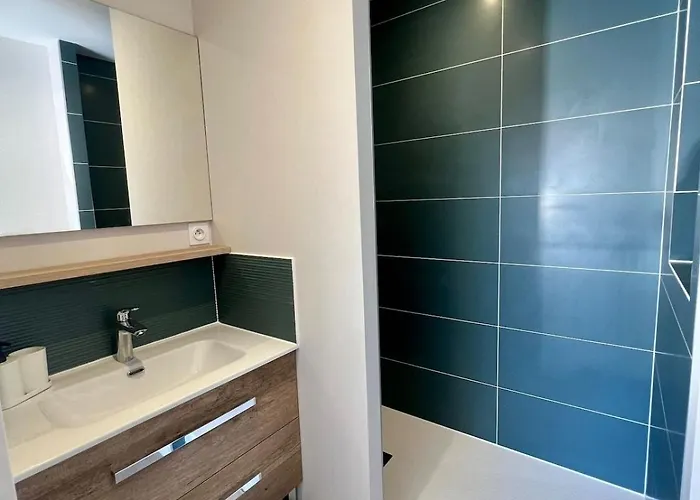 Spacious House For 8 People *